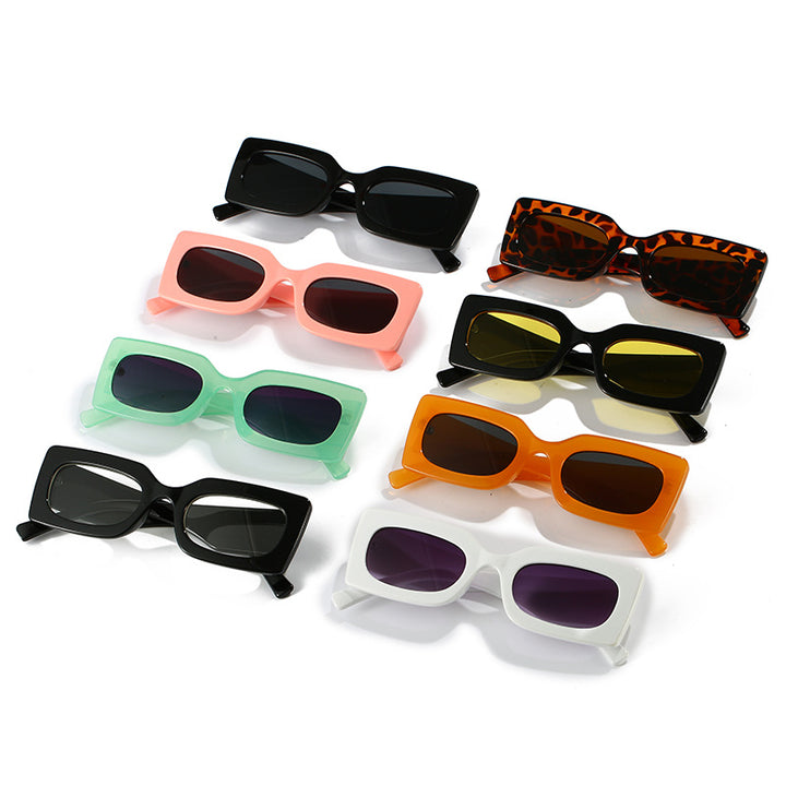Dame modische solbrille i kantet design Luvikno