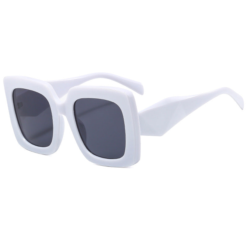 Dame oversized solbriller i markant kvadratisk design Luvikno