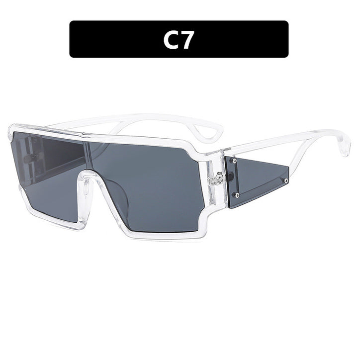 Dame moteriktig sports solbrille med futuristisk design Luvikno