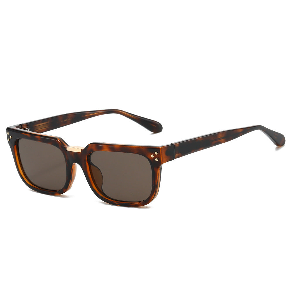 Dame oversized kvadratisk solbrille med luksuriøse aksenter Luvikno