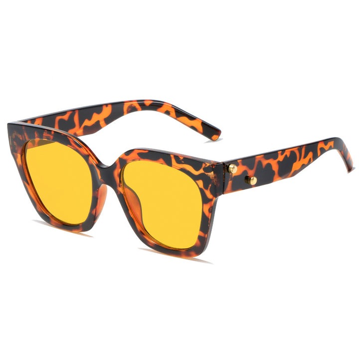 Damer ekstravagant utformet solbrille Luvikno