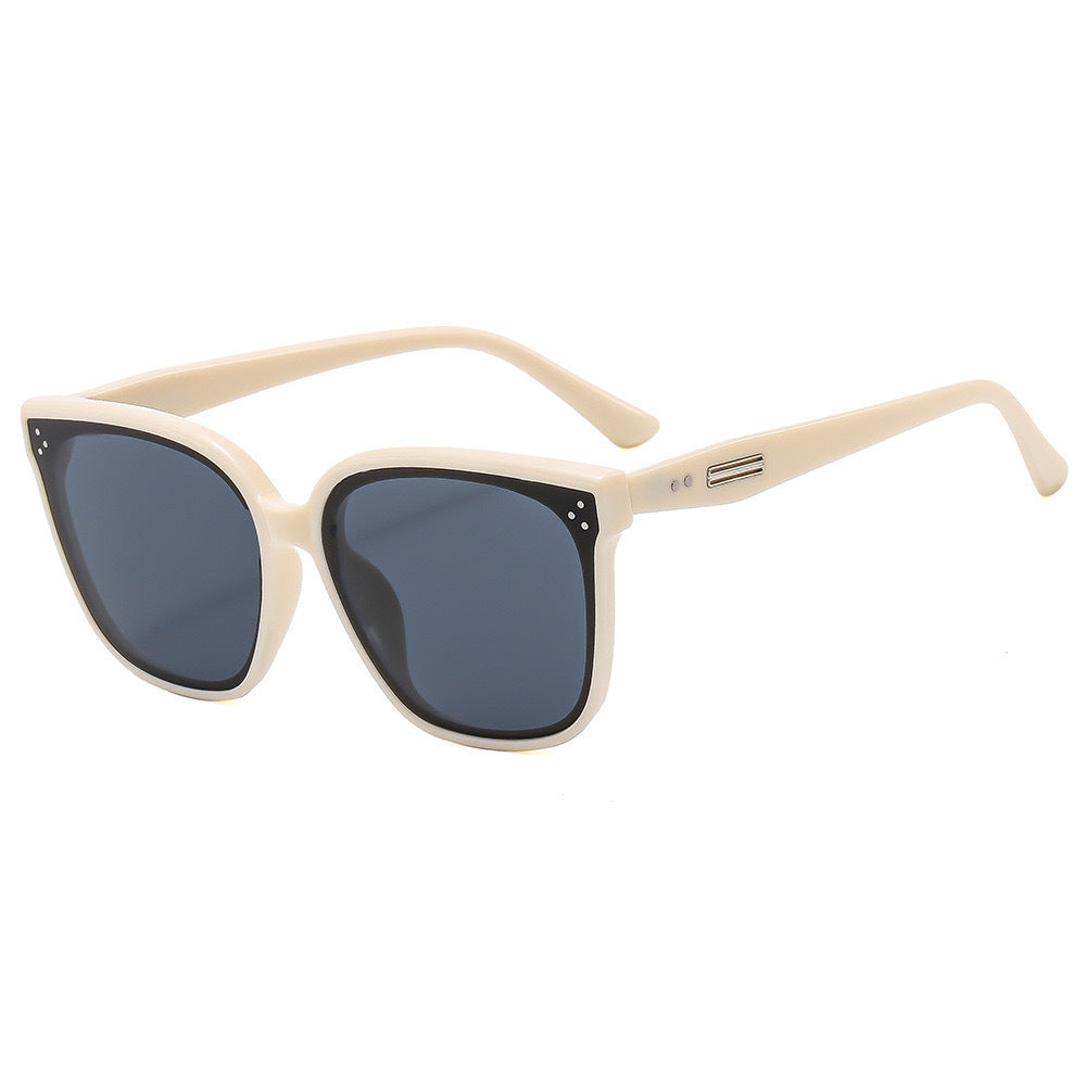Kvinnelige moteriktige oversized solbriller i retro stil Luvikno
