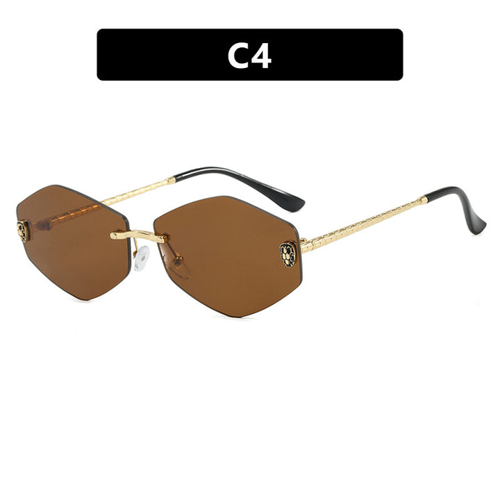 Dame geometrisk solbrille i moderne design med elegant metallramme Luvikno