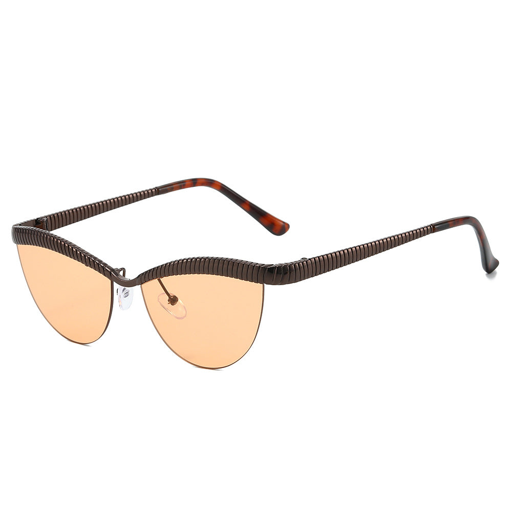 Dame Designer solbrille med unikt, bølget ramme Luvikno