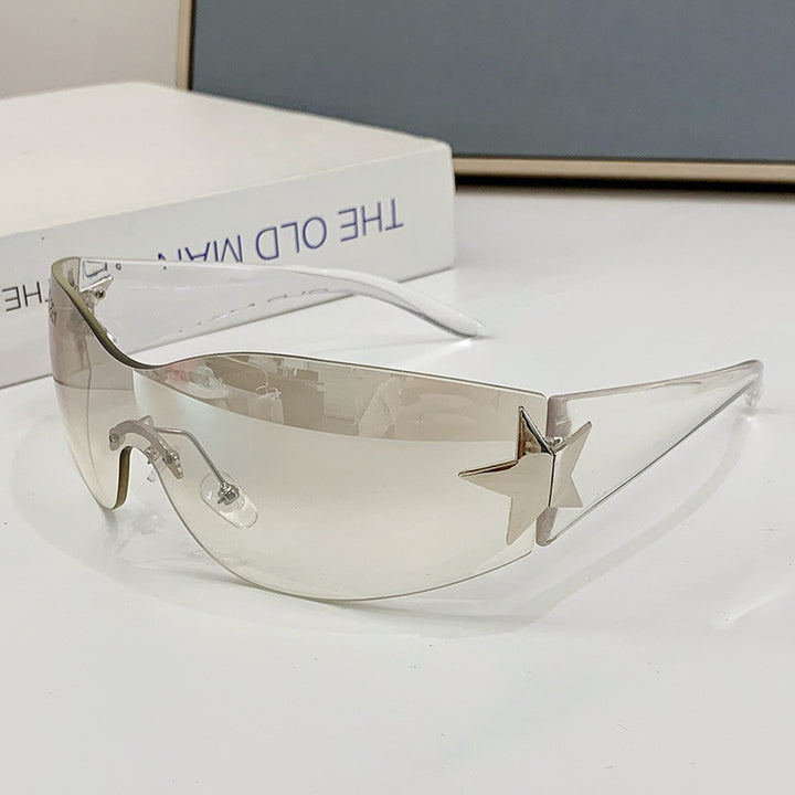 Dame moteriktig solbrille med kunstnerisk stjerneakcent Luvikno