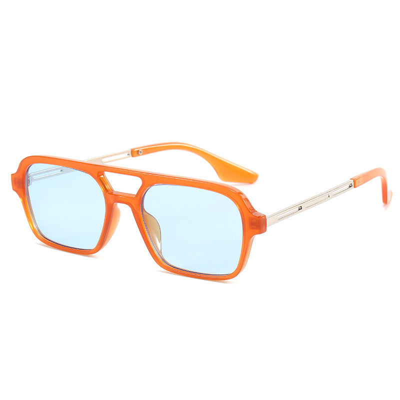 Dame designer solbriller med elegant transparent ramme og gule glass Luvikno