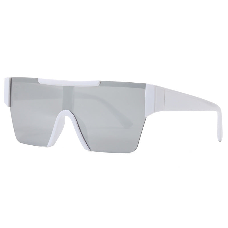 Dame futuristisk sportssolbrille med UV-beskyttelse og bred glassflate Luvikno