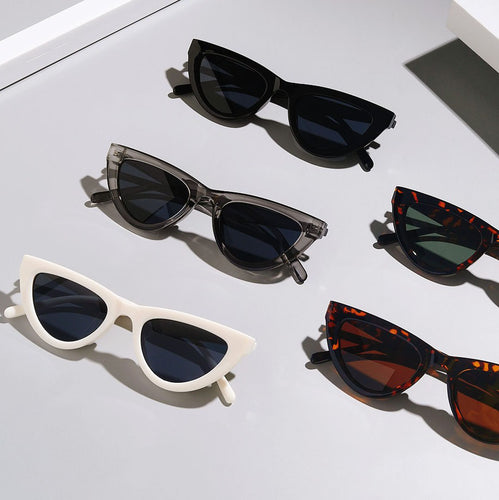 Dame Cat-Eye solbriller med moderne og lett ramme Luvikno