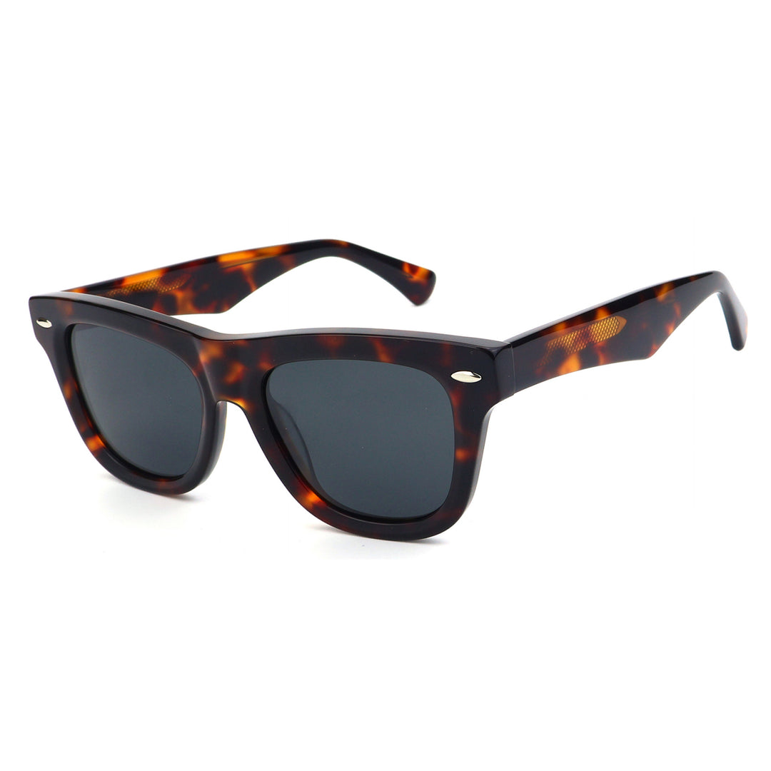Dame solbrille i klassisk design med kraftig UV-beskyttelse Luvikno