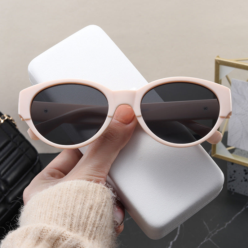 Dame Cat-Eye solbriller med eksotisk design og robust ramme Luvikno