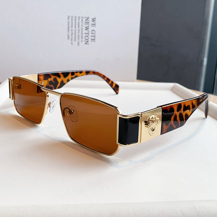 Dame Designer-solbrille med luksuriøs inn ramme og trendy snitt Luvikno