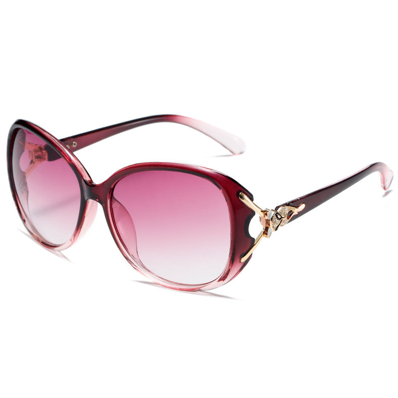 Kvinnelige Glamour Solbriller med Justerbar Ramme og Høy- Kvalitets Linser Luvikno