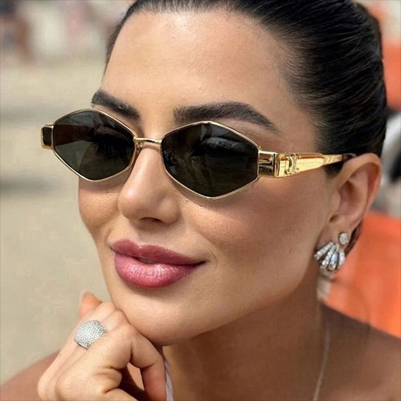 Dame hexagonal designer solbrille med innovativ metallramme Luvikno