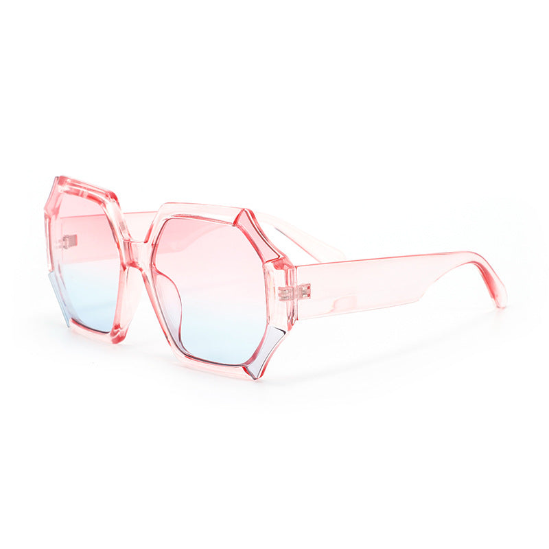 Dame moterelatert solbrille med fasettert ramme Luvikno