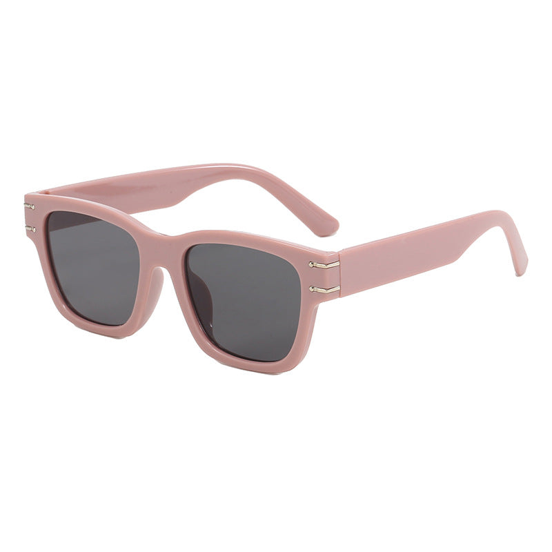 Dame moteriktig oversized solbrille med holdbar plastinnfatning Luvikno