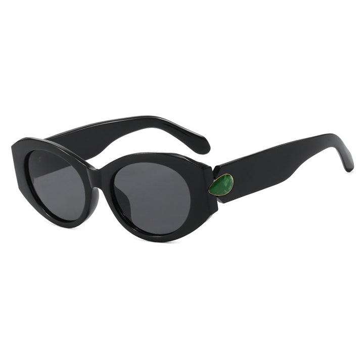 Dame elegant solbrille med stilige konturer Luvikno