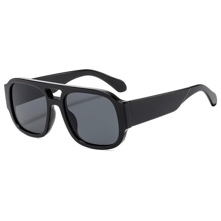 Dame Sporty solbriller i moderne design med praktisk UV-beskyttelse Luvikno