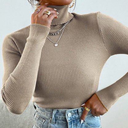 Luvik | Naisten elegantti pooloneule hienolla ribbikudoksella