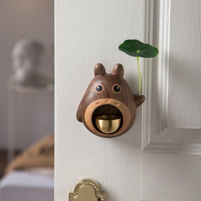 Håndlaget Tre Totoro Dørklokke Med Metallklokke | Luvikno