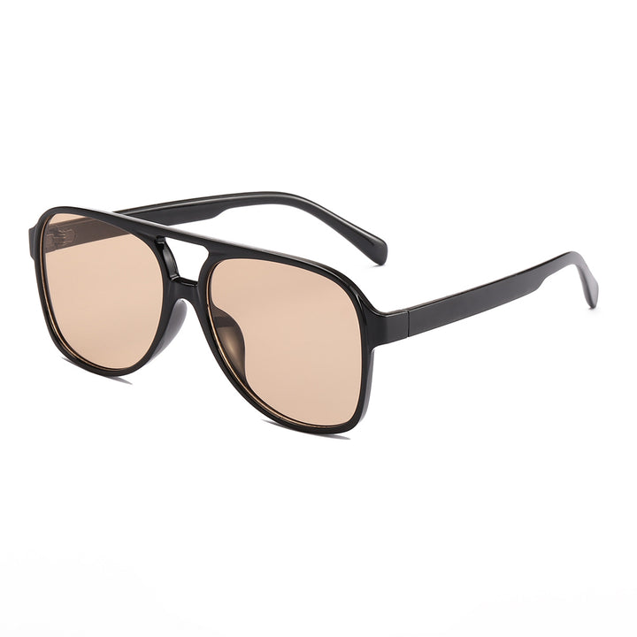 Dame moteriktig kvadratisk solbrille med bred ramme Luvikno
