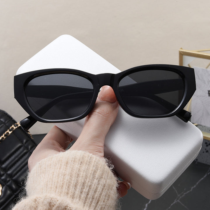 Dame Cat-Eye solbriller med stilfull ramme og UV-beskyttelse Luvikno