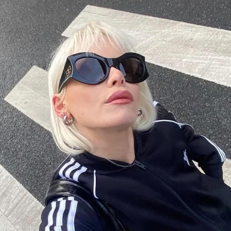 Dame Designer Cat-Eye solbrille med elegant profil og UV-beskyttelse Luvikno