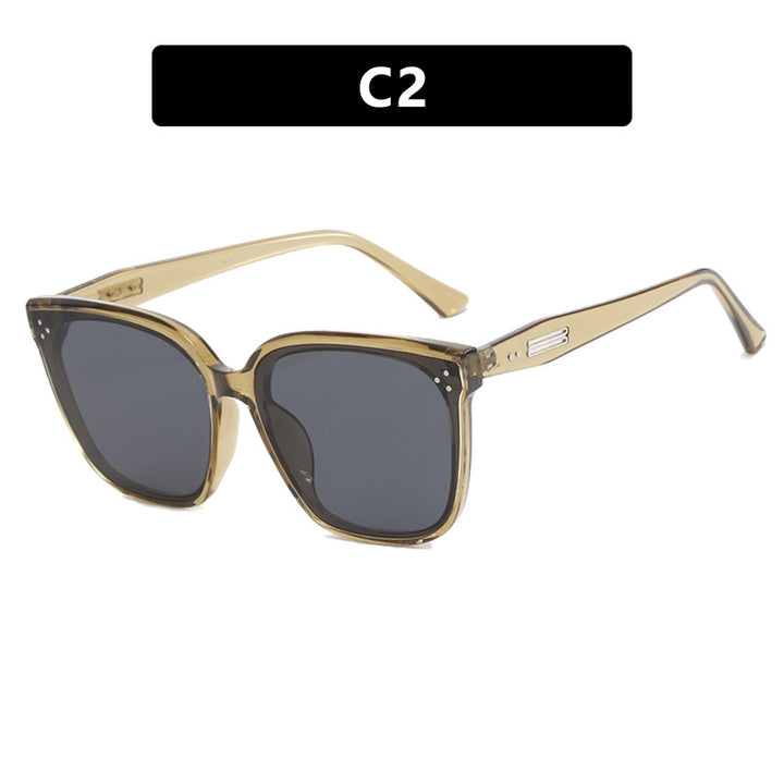 Dame moderne oversized solbrille med elegant, bred ramme Luvikno