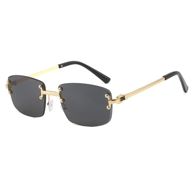 Dame moteriktig solbrille i innovativ design Luvikno