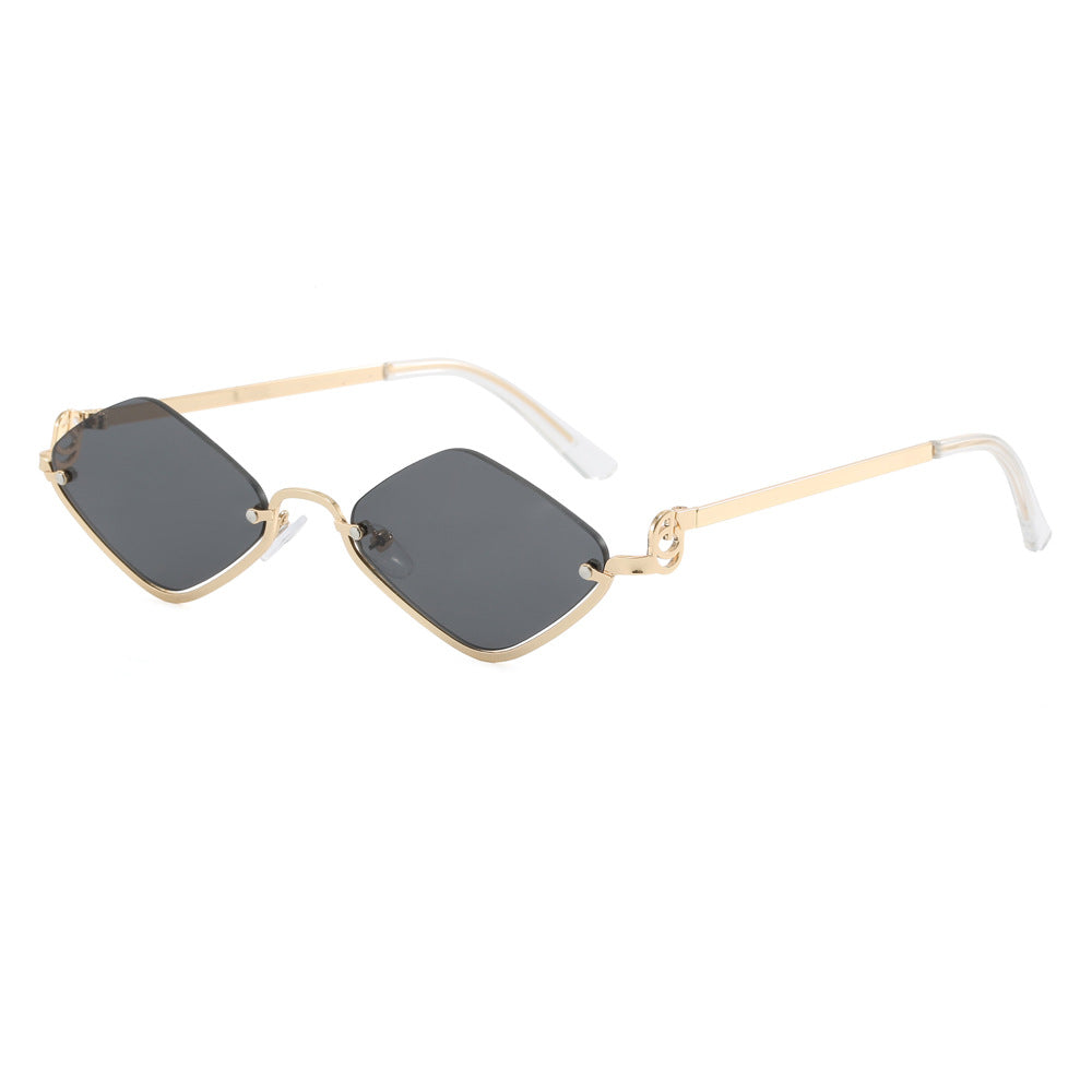 Dame mote kvadratisk solbrille med luksuriøs metallramme Luvikno