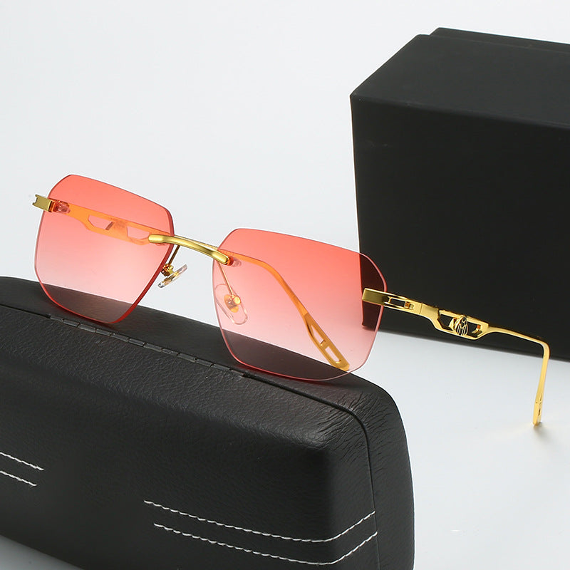 Dame moterik solbrille med luksuriøs ramme og ergonomisk design Luvikno