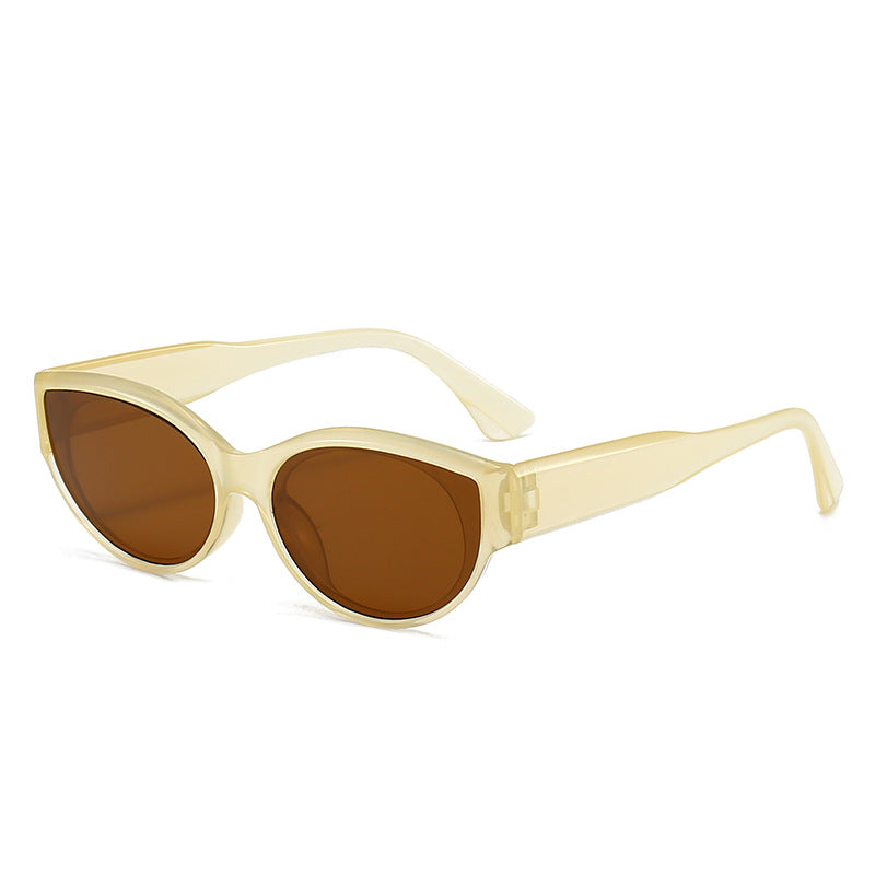 Dame Cat-Eye Solbriller med klart og moderne design Luvikno