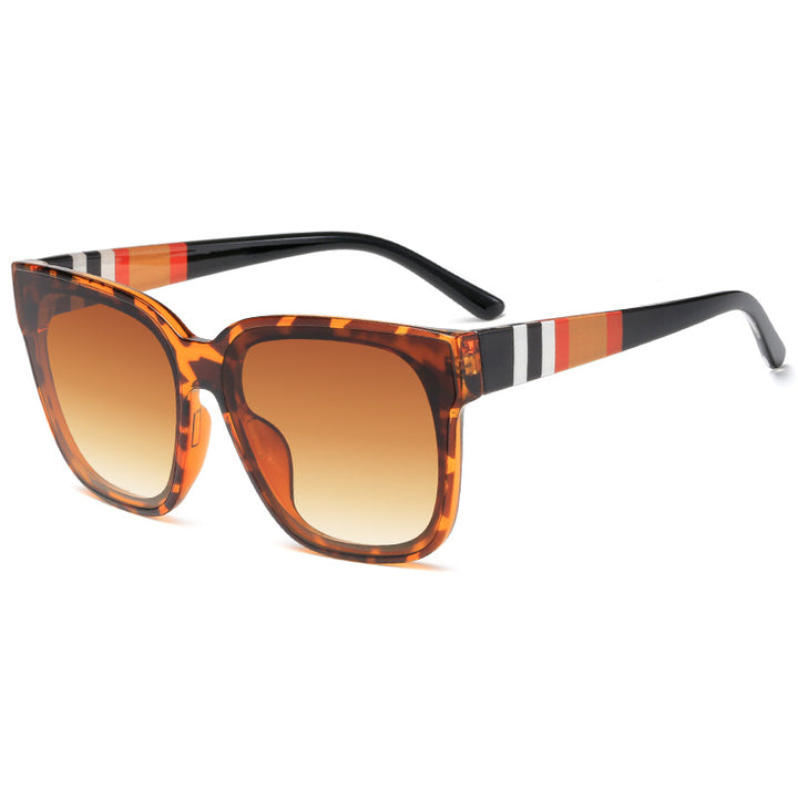 Dame moteriktig solbrille med markant oversized ramme og UV-beskyttelse Luvikno