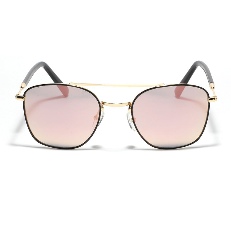 Dame modische kvadratisk solbrille med luksuriøs metallramme Luvikno