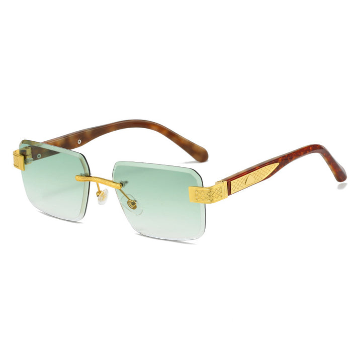 Damer elegant solbrille med luksuriøs, glitrende ramme Luvikno