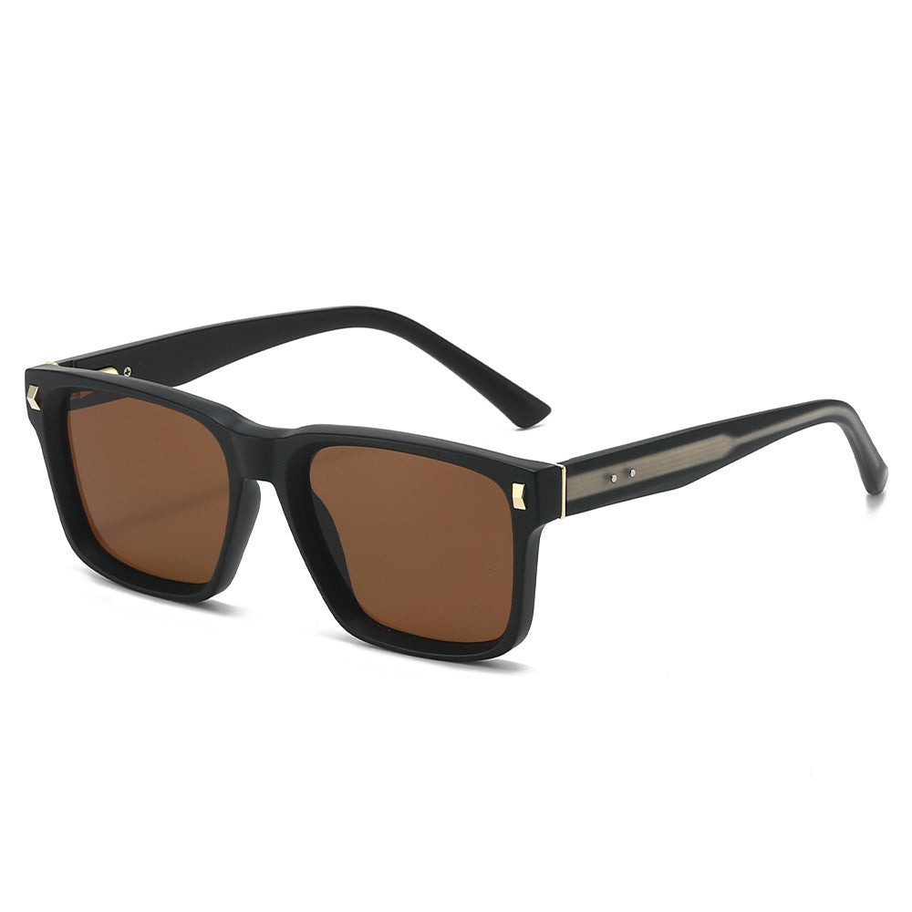 Dame Fashion-solbrille med UV400-beskyttelse og moderne, kantete design Luvikno