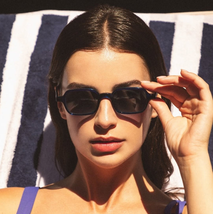 Dame moteriktig solbrille i unikt, moderne design Luvikno