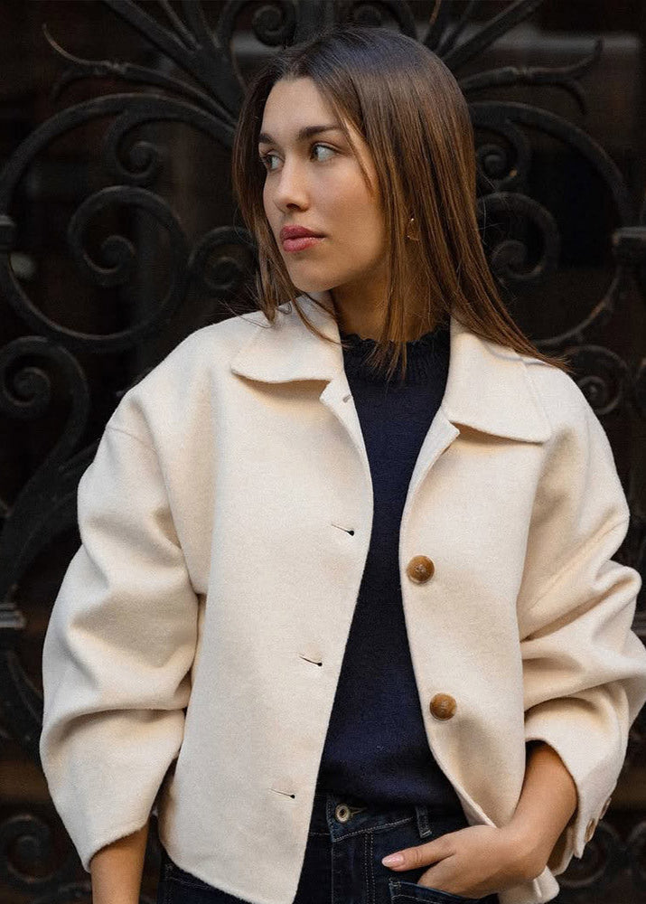 Luvik | Grace - Lyhyt villasekoitteinen takki