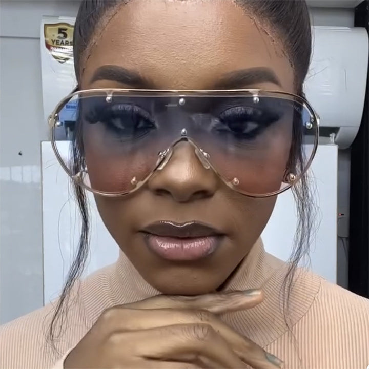 Dame moteriktig oversized solbrille i stilig retro-design Luvikno