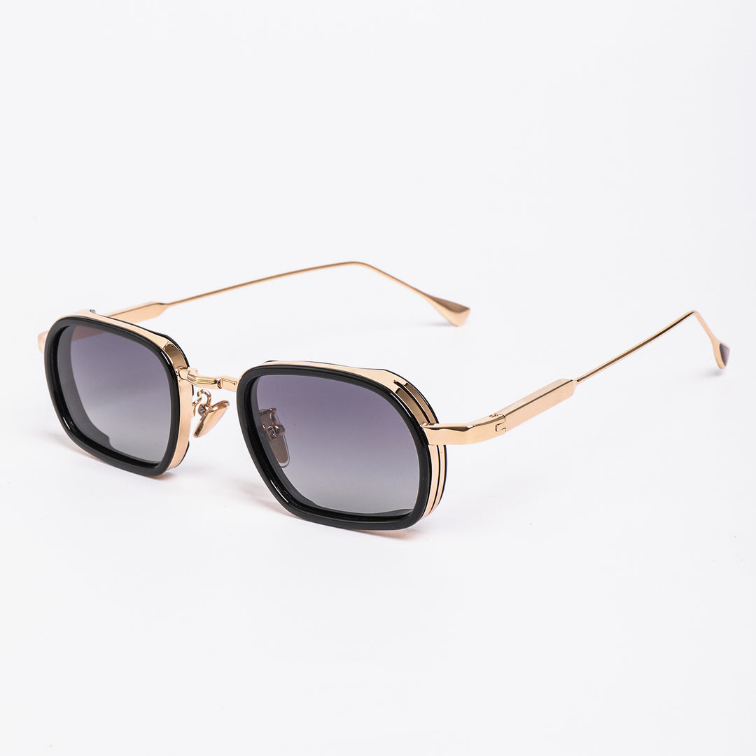 Dame moteriktig solbrille med robust metallramme og trendy glass Luvikno