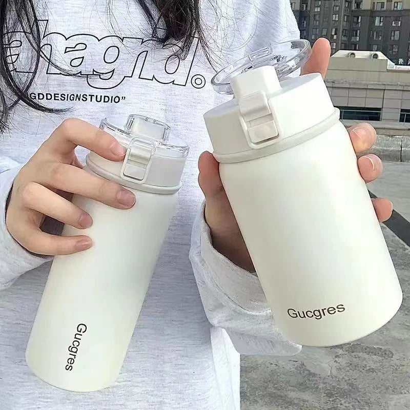 Damen-Isolierflasche mit praktischem Klappverschluss und ergonomischem Design Luvikno