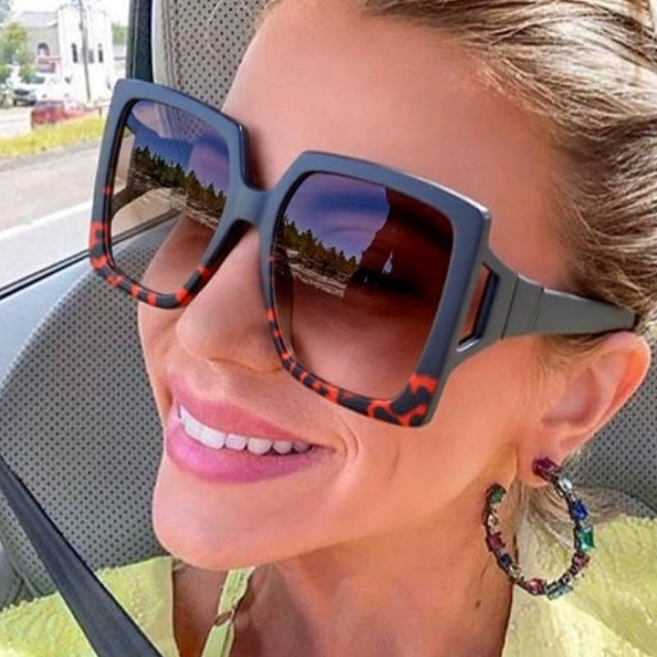 Dame modische oversized solbrille med gradient-innfatninger Luvikno