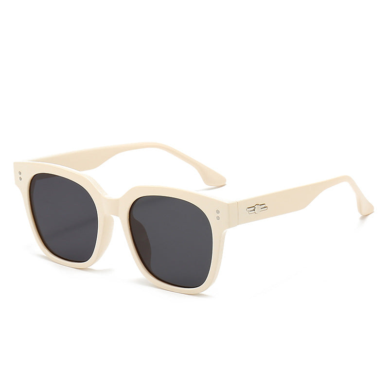 Dame firkantet solbrille med stilig ramme Luvikno