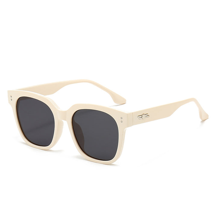 Dame firkantet solbrille med stilig ramme Luvikno