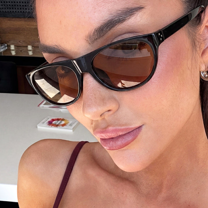 Dame moteriktig optisk brille med elegant kattøye-design Luvikno