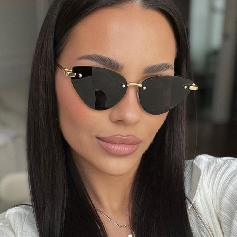 Dame elegante Cat-Eye solbriller med ultralett metallramme Luvikno