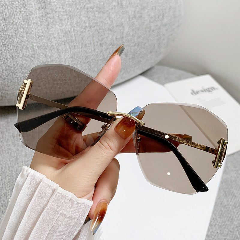 Dame futuristisk kvadrat solbrille Luvikno