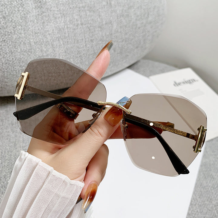 Dame futuristisk kvadrat solbrille Luvikno