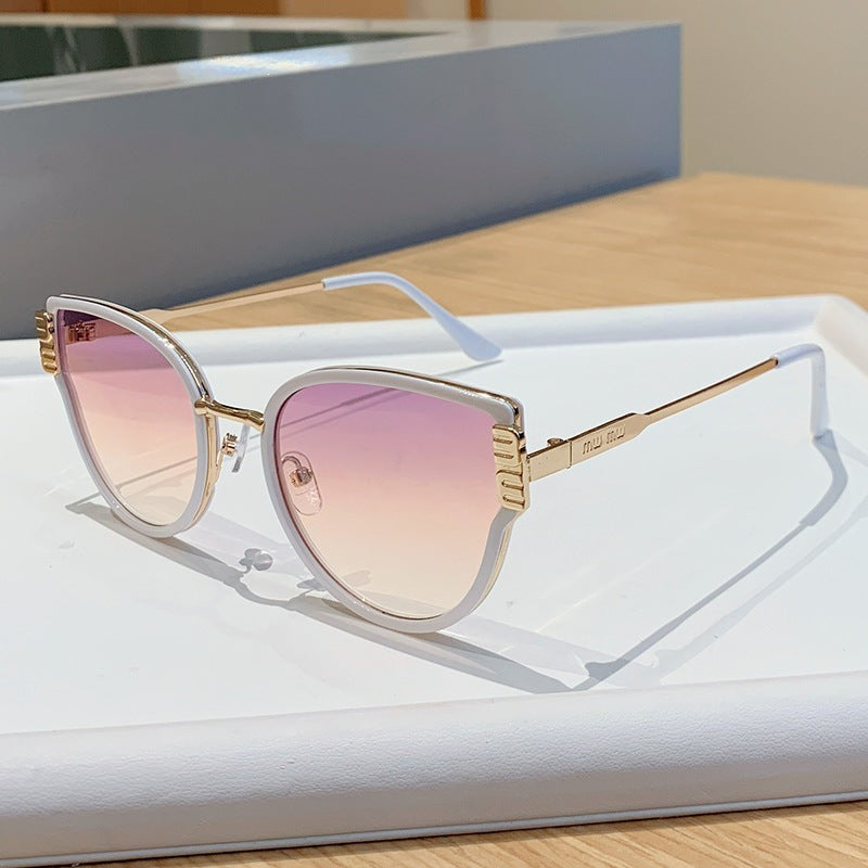 Damer Cat-Eye solbriller med elegante fremhevede linser Luvikno