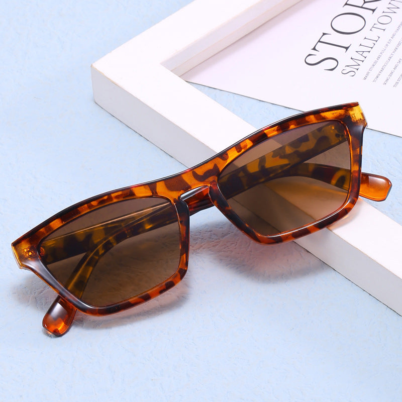 Dame chic solbriller i trendy geometrisk design Luvikno