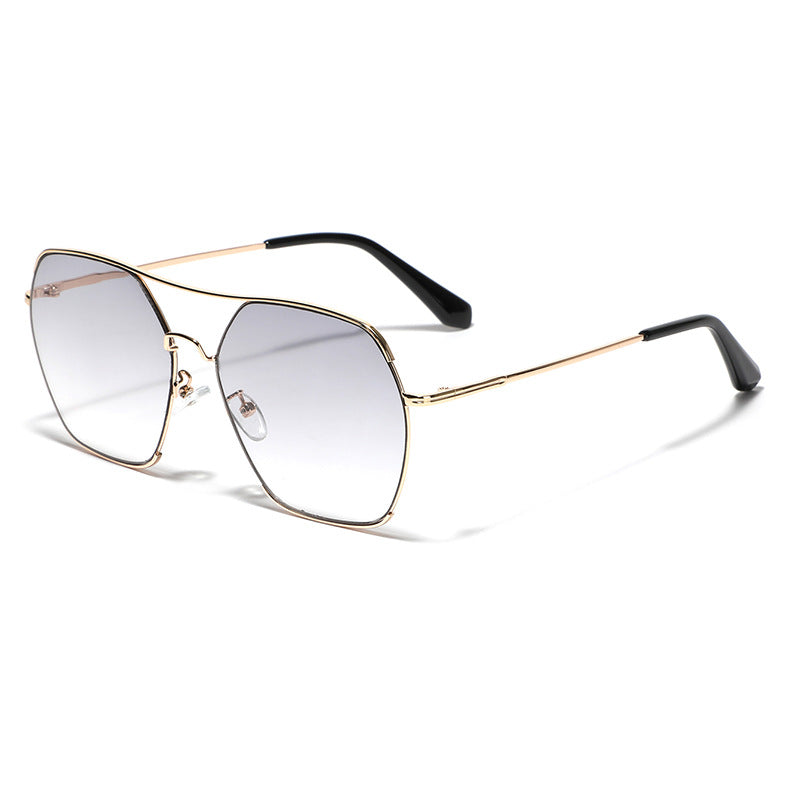 Damer oversized fashion solbriller med elegant metallramme Luvikno